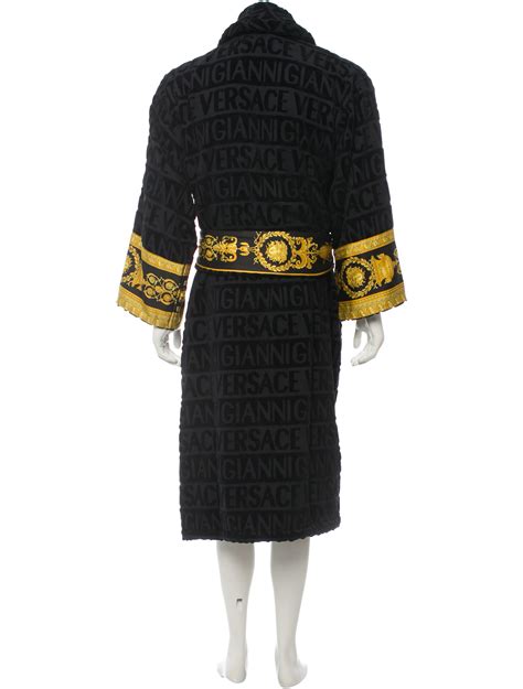 Versace robes real